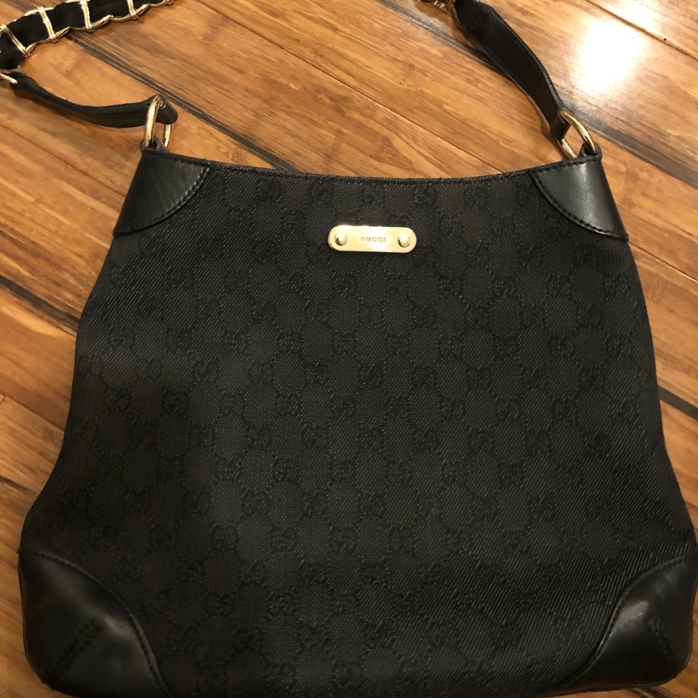 Gucci black bag gg twill with gold chain